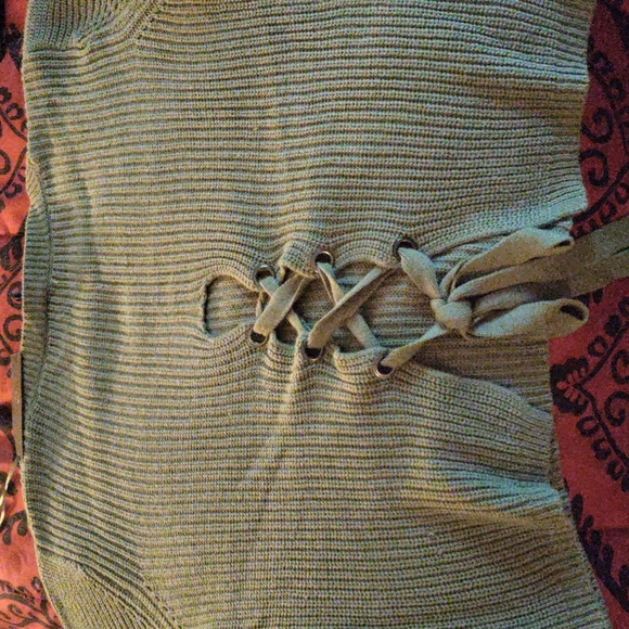 Clothes - Picture 2 of 2